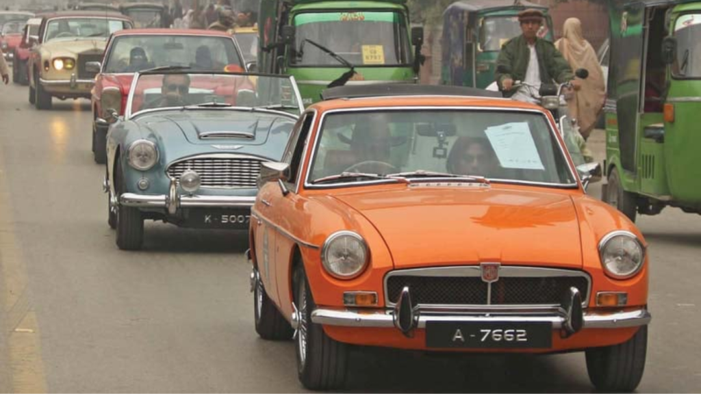 Vintage and Classic Car Rally Reached Peshawar